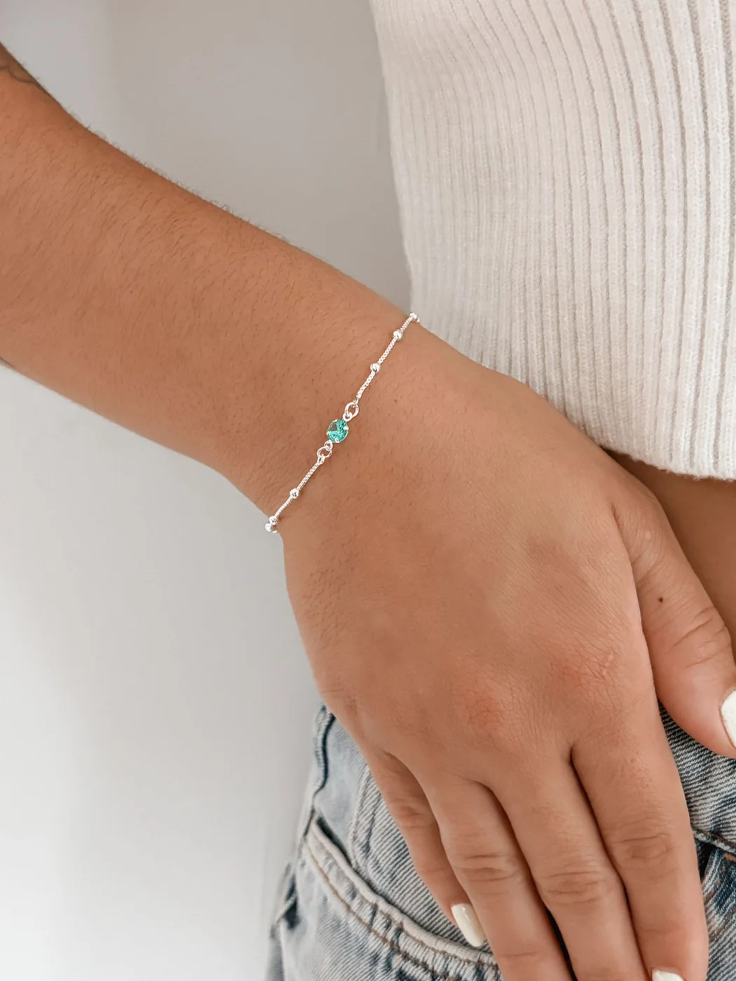 PULSEIRA BOLINHAS PINGENTE VERDE — foto 1