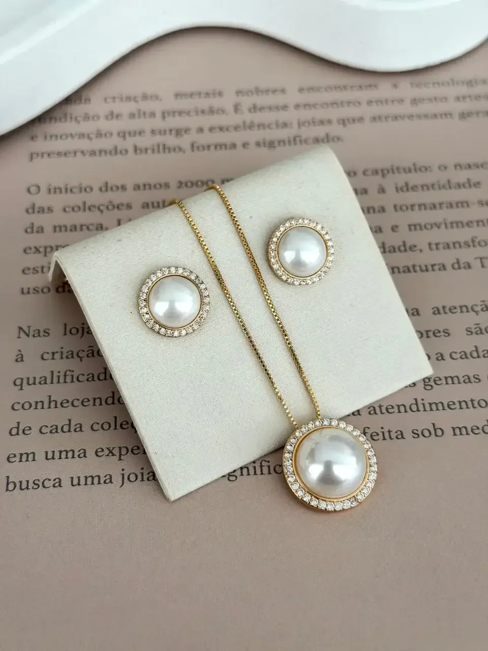 CONJUNTO FOLHEADO PEROLA — foto 1