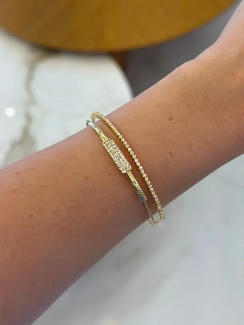 BRACELETE FOLHEADO CRAVEJADO — foto 1